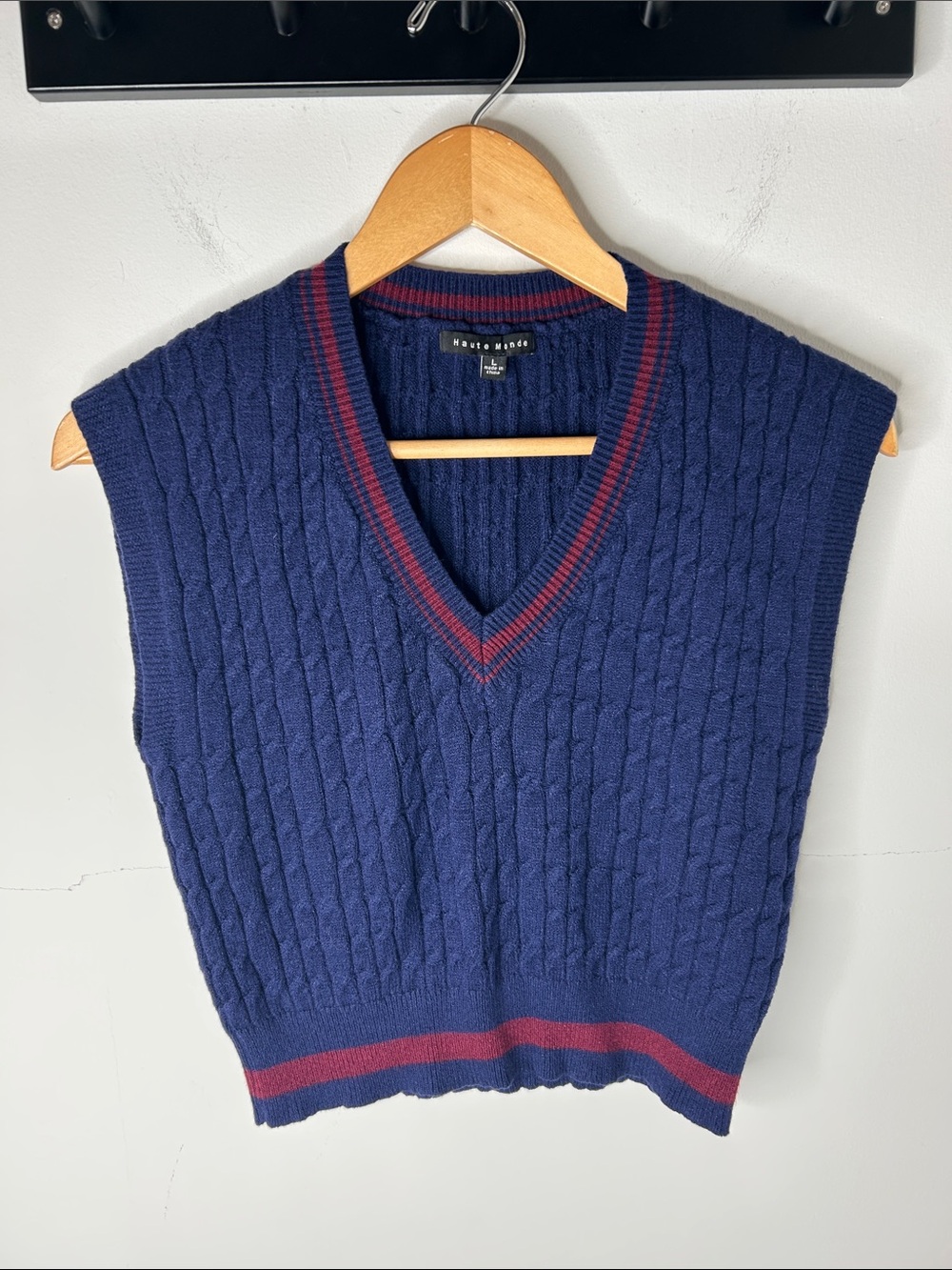 Haute Monde cropped sweater vest